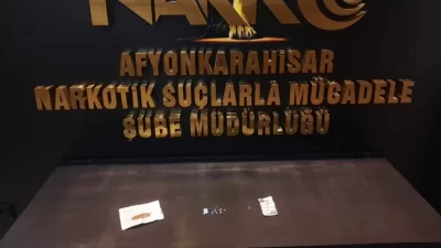 Afyonkarahisar’da Narkotik Suçlarla Mücadele Şube Müdürlüğü, sokak satıcılarına yönelik gerçekleştirdiği