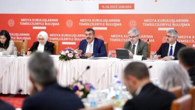 Millî Eğitim Bakanı Yusuf Tekin, Başkent Öğretmenevi’nde gerçekleşen buluşma ile
