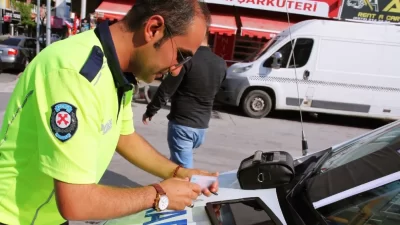 Afyonkarahisar Emniyet Müdürlüğü tarafından yapılan açıklamada, trafik güvenliğini sağlamak ve