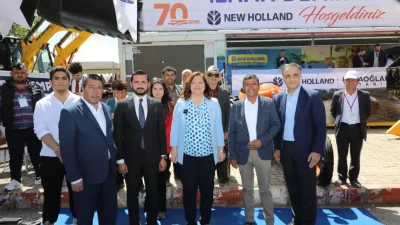Afyonkarahisar Belediye Başkanı Burcu Köksal, Türkiye genelinden 72 firmanın katıldığı