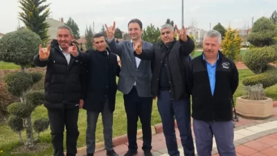 Milliyetçi Hareket Partisi Afyonkarahisar Belediye Başkan Adayı Sezer Küçükkurt beraberindeki