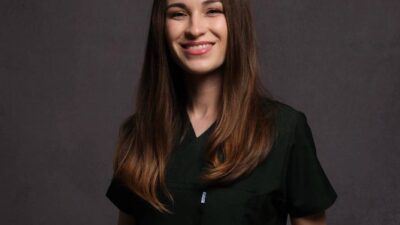 AFSÜ Diş Hekimliği Fakültesi (DHF) mezunlarından Merve Ayazoğlu, 2023 Diş