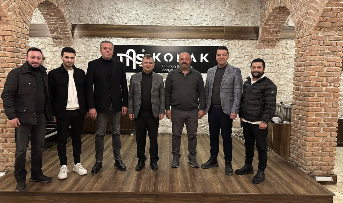 Eğitime verdiği önem ve hayata geçirdiği projelerle Emirdağ’ı her geçen