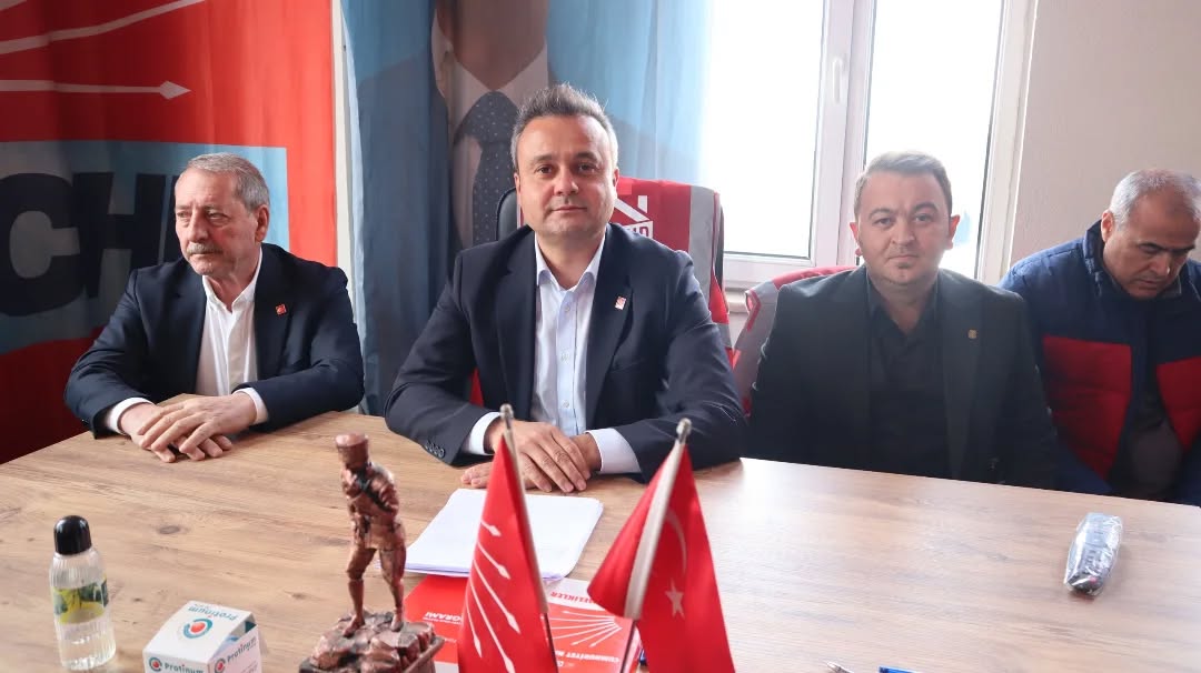 Afyonkarahisar’ın Sultandağı ve Çay ilçelerinde yaşanan don felaketi, bölge çiftçilerini