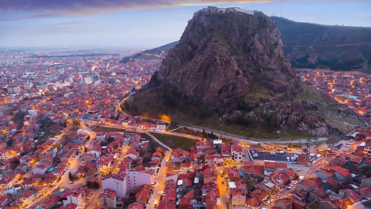 Türkiye İstatistik Kurumu’nun (TÜİK) 2024–2025 yıllarına ilişkin nüfus verilerine göre