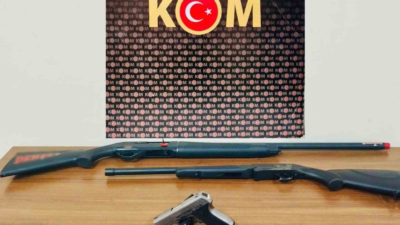 Afyonkarahisar’da polis ekiplerince Sandıklı’daki bir iş yeri ile Emirdağ’da durdurulan