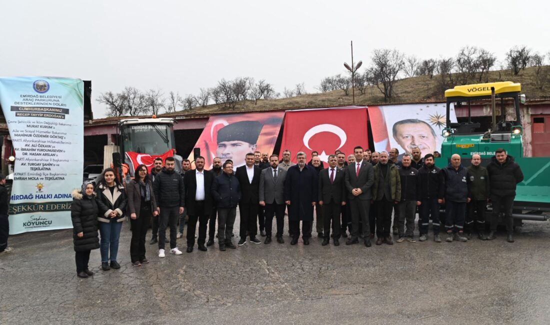 Emirdağ Belediyesi, araç filosuna eklenen finisher ve silindir ile sıcak