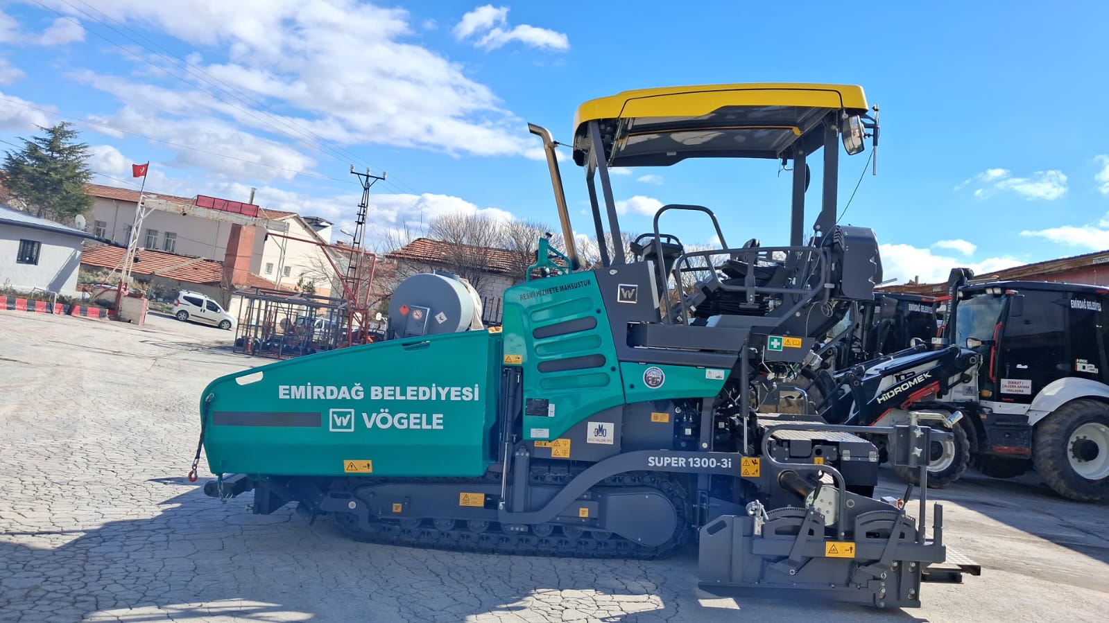 Emirdagda Asfalt Uretimi ve Serimi Belediyenin Kendi Imkanlariyla Yapilacak 4