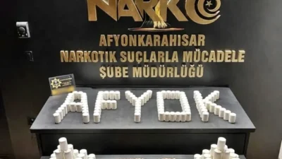 Uygulama Noktasında Uyuşturucu Operasyonu Emniyet Müdürlüğü görevlilerince gerçekleştirilen denetim faaliyetleri