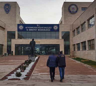 Afyonkarahisar İl Emniyet Müdürlüğü ekiplerince aranan şahıslara yönelik yürütülen çalışmalar