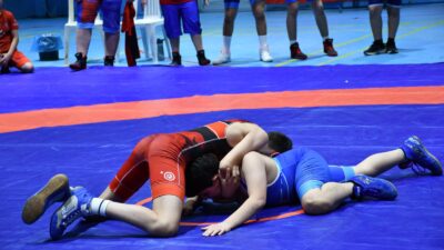 Afyonkarahisar’da Çiğiltepe Spor Salonu’nda düzenlenen Okul Sporları Yıldızlar Grekoromen ve