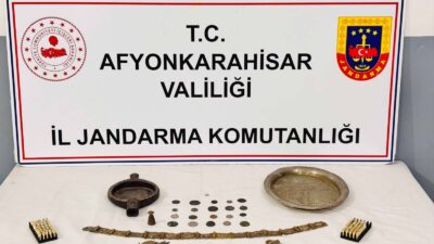 Afyonkarahisar’da jandarma ekiplerinin Sinanpaşa Garipçe köyünde yaptığı aramada 24 adet