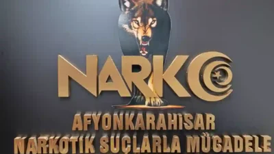 Afyonkarahisar Döğer Kasabası’nda polis ekipleri durdurduğu araçta 44,34 gram uyuşturucu