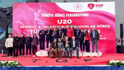 Ankara’da düzenlenen U20 Türkiye Güreş Şampiyonası’nda Taşoluk Belediye Spor Kulübü