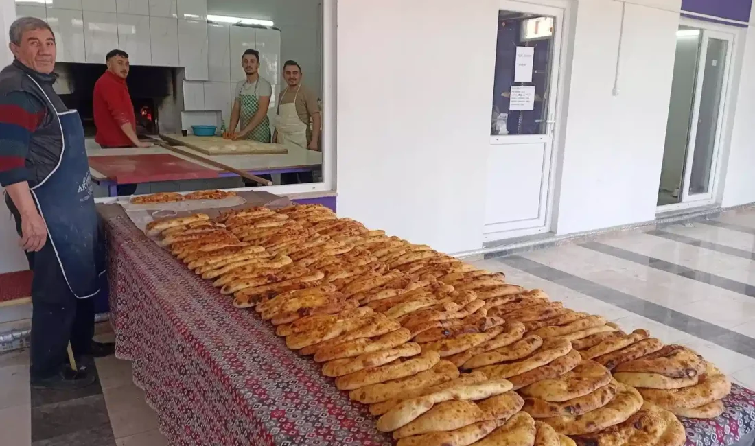 Bozüyük Köyü Muhtarlığından Ramazan’da Ücretsiz Pide Dağıtımı Afyonkarahisar’ın İhsaniye ilçesine bağlı Bozüyük Köyü’nde Ramazan ayı boyunca anlamlı