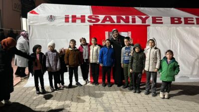 Beyköy’de Bin Kişilik İftar Sofrası Kuruldu İhsaniye Belediye Başkanı Emine