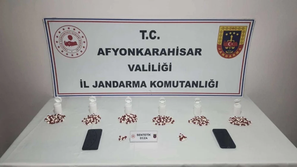 Afyonkarahisar’da jandarma ekiplerince düzenlenen operasyonda, uyuşturucu ticareti suçundan 15 yıl