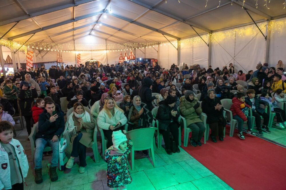 Afyonkarahisar Afyon Ramazan senlikleri Zafer Meydani Burcu Koksal Necmeddin Otun Sedat Ucan Afyon etkinlikleri Afyonkarahisar Belediyesi Ramazan etkinlikleri Afyon haber 2