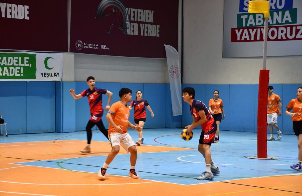 Afyonkarahisar’da düzenlenen Okul Sporları Korfbol Gençler Grup Müsabakaları tamamlandı. Çiğiltepe