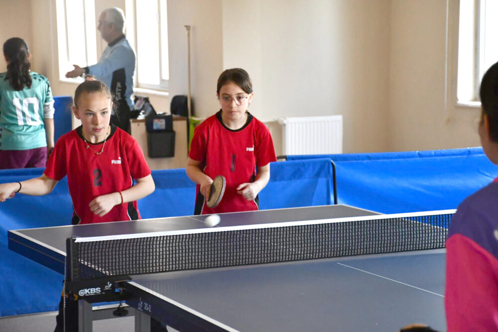 &nbsp; Afyon’da Okul Sporları Masa Tenisi Küçük Kızlar İl Birinciliği