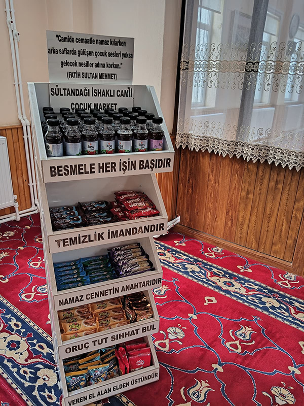 Cocuklar Teravihe Kosuyor 2