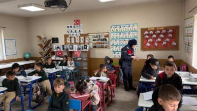 Afyon Emirdağ’da KADES Seferberliği: 124 Kişiye Eğitim, Öğrencilere Hediyeler 🎁
