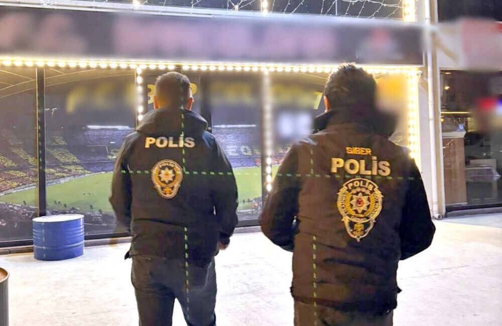 Afyonkarahisar’da yasa dışı bahisle mücadele kapsamında yapılan denetimlerde 10 şüpheli