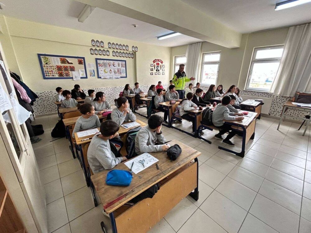 İstediğiniz metni Özel Bülten formatında, Rank Math SEO uyumlu şekilde