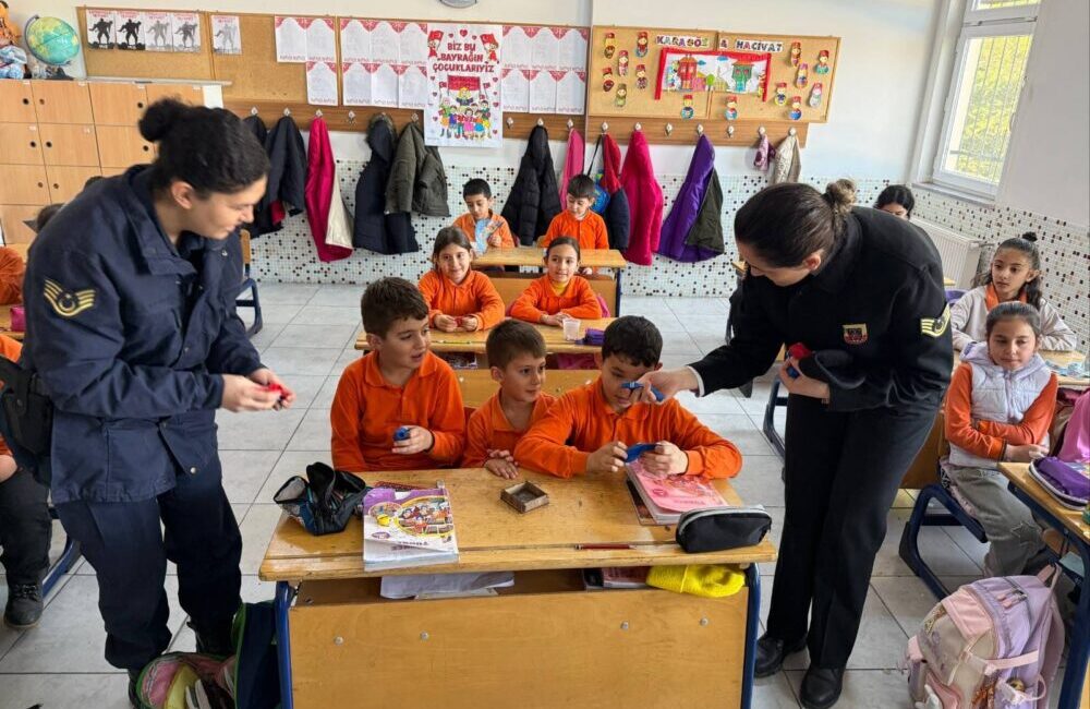 Afyonkarahisar İl Jandarma Komutanlığı, Bayat ilçesinde 125 vatandaşa KADES uygulaması