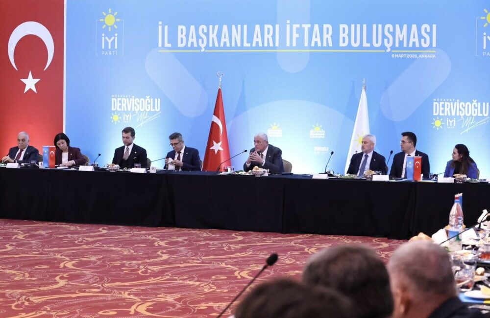 &nbsp;Afyonkarahisar'dan Güncel ve doğru haberler için tıklayın İYİ Parti 81