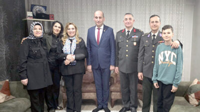 &nbsp; &nbsp; Garnizon Komutanı Tecimer’den Anlamlı Ziyaret Yalçın Tecimer, Kurmay