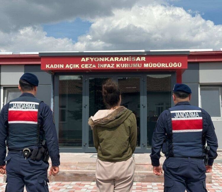 Afyonkarahisar İl Jandarma Komutanlığı, son bir hafta içerisinde gerçekleştirdiği yol