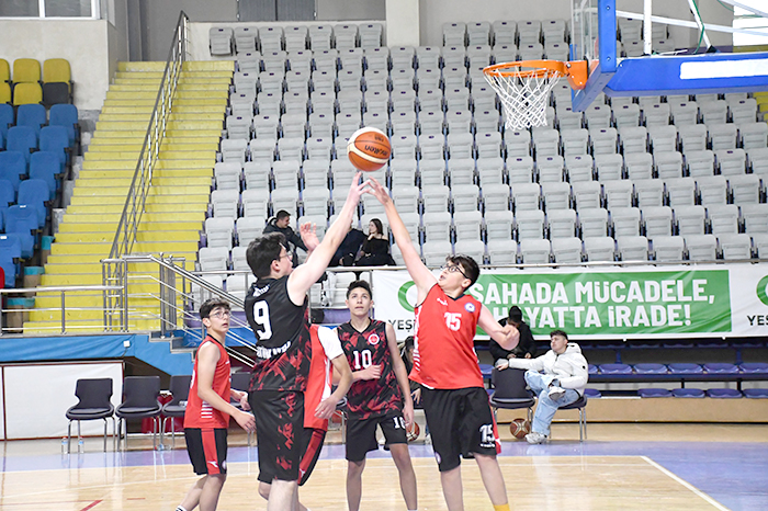 &nbsp; Afyonkarahisar’da Okul Sporları 3×3 Basketbol Müsabakaları Tamamlandı Afyonkarahisar’da düzenlenen