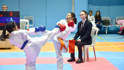 Afyonkarahisar’da 1–7 Mart Yeşilay Haftası kapsamında düzenlenen spor müsabakalarında yüzlerce