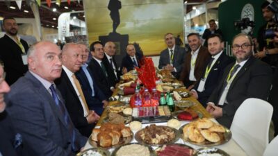 &nbsp;Afyonkarahisar'dan Güncel ve doğru haberler için tıklayın 📰 Afyon standı