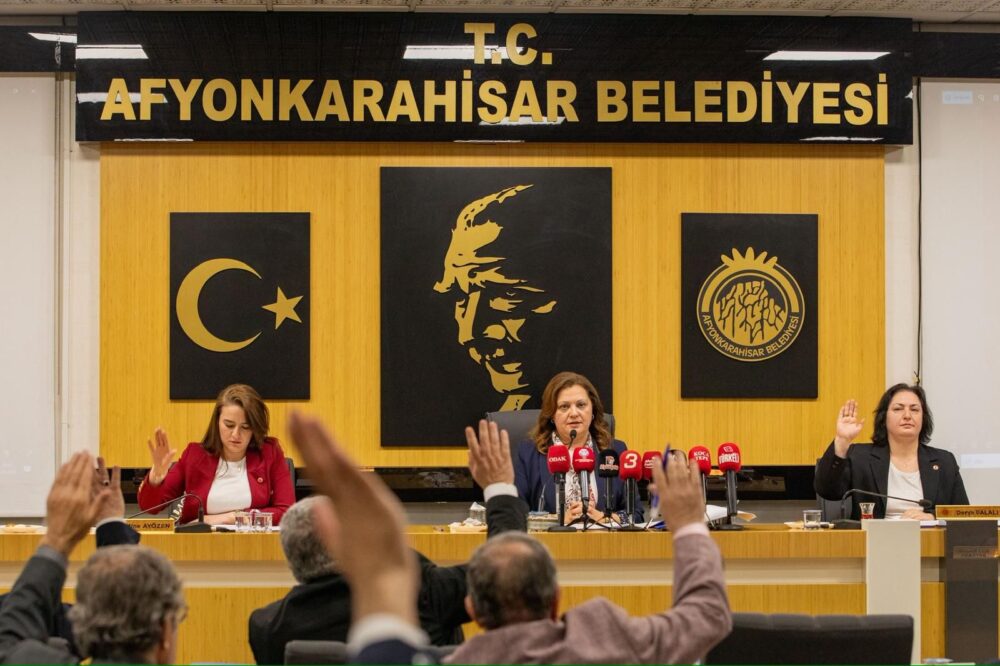 Afyonkarahisar Belediye Meclisi, Belediye Başkanı Burcu Köksal başkanlığında Nisan ayı