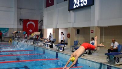 &nbsp; Türk Devletleri Herkes İçin Yüzme Müsabakaları Afyonkarahisar’da Yapıldı Türk