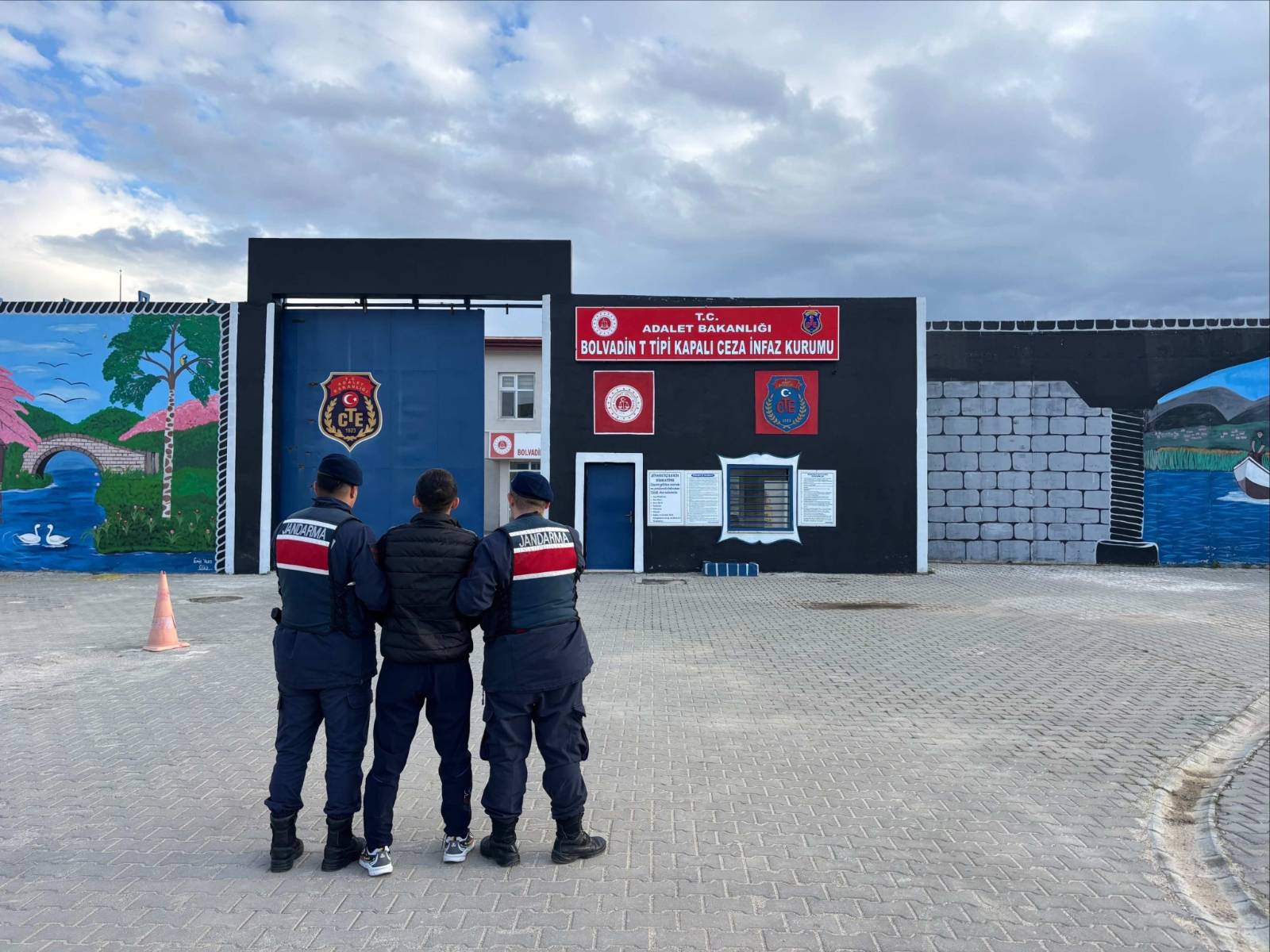 &nbsp; Afyonkarahisar’da Jandarmadan Suçlulara Geçit Yok Afyonkarahisar İl Jandarma Komutanlığı