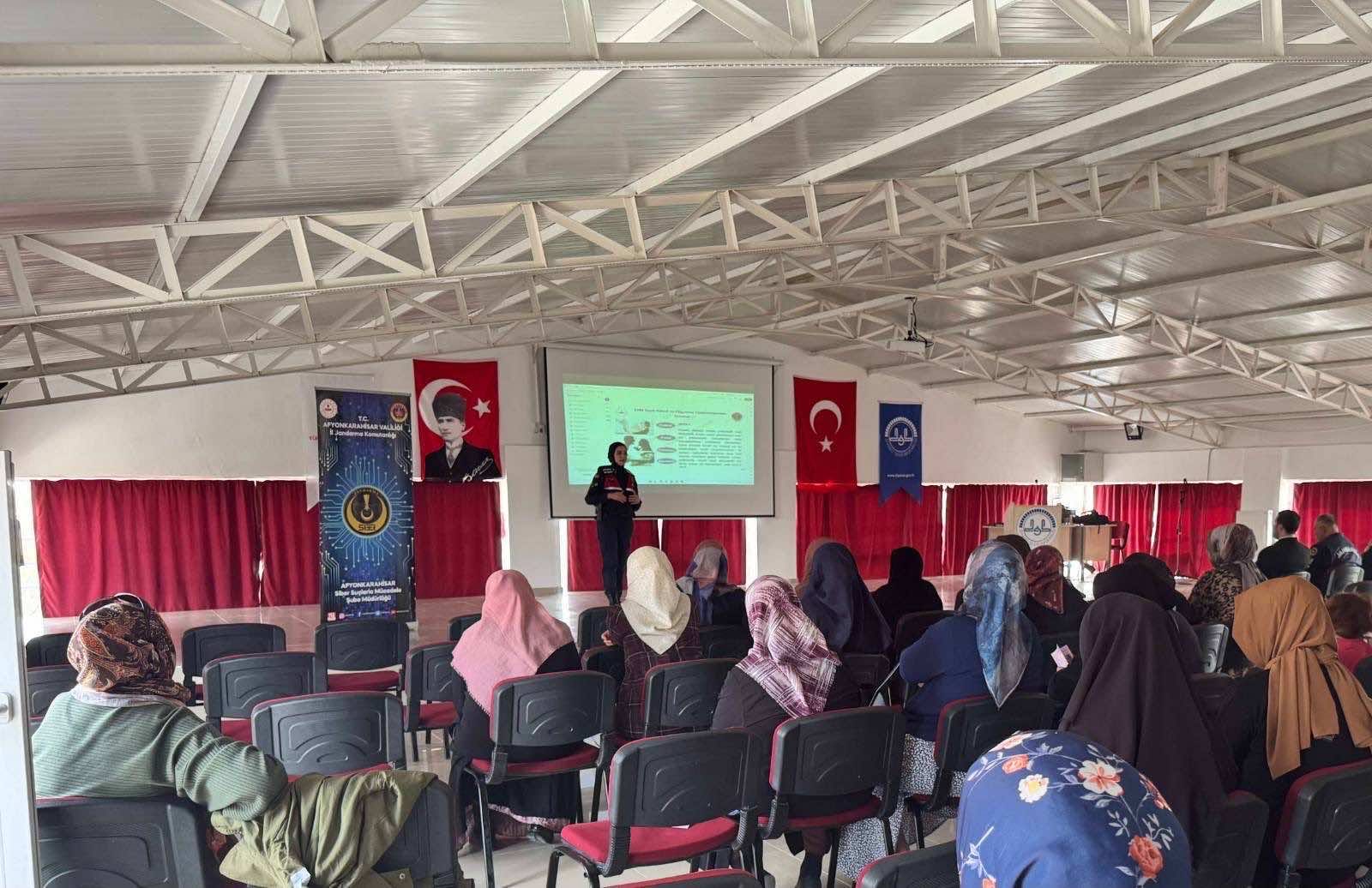 &nbsp; Evciler’de Siber Farkındalık Eğitimi Düzenlendi Afyonkarahisar İl Jandarma Komutanlığı