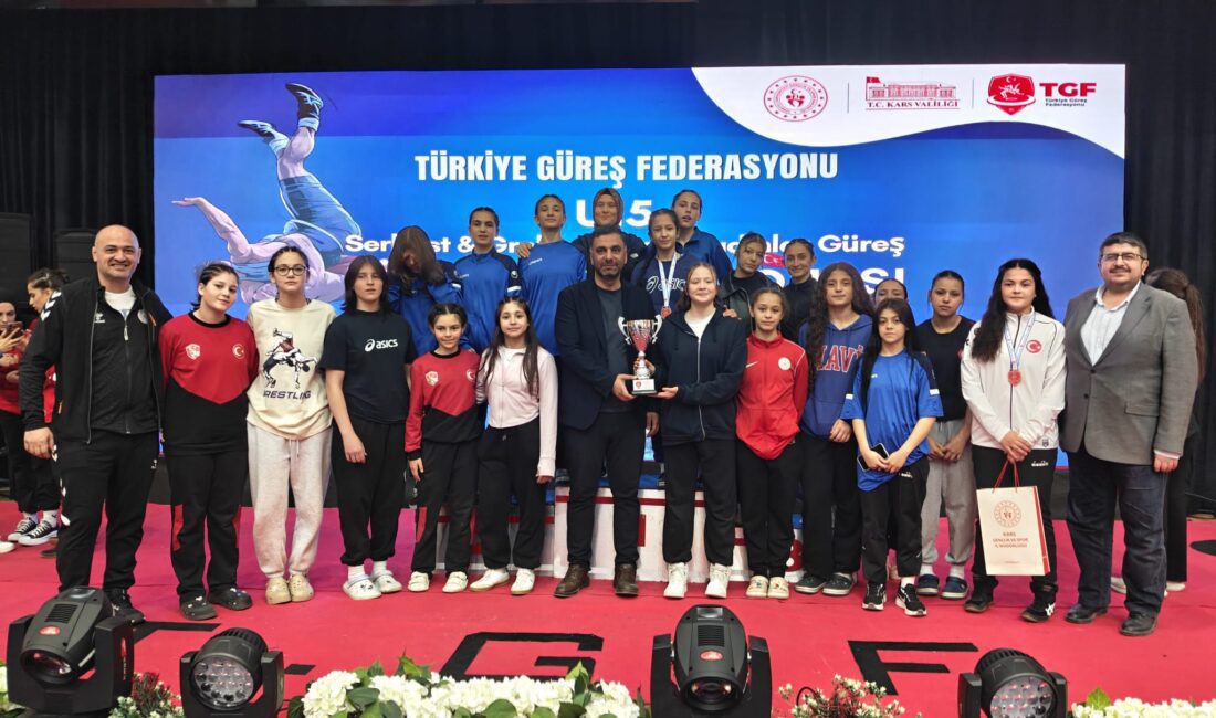 Türkiye Güreş Federasyonu tarafından Kars’ta düzenlenen U-15 Serbest, Grekoromen ve