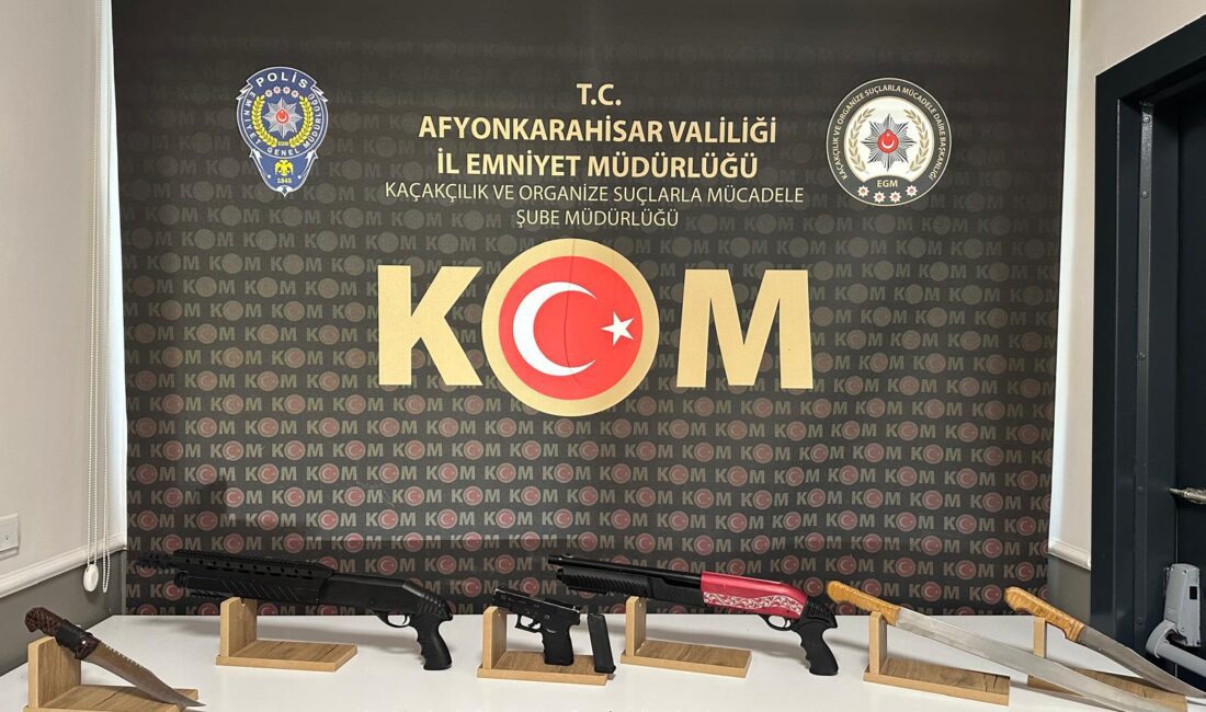 Afyonkarahisar Emniyet Müdürlüğü ekiplerince, il merkezinde faaliyet gösteren iki ayrı