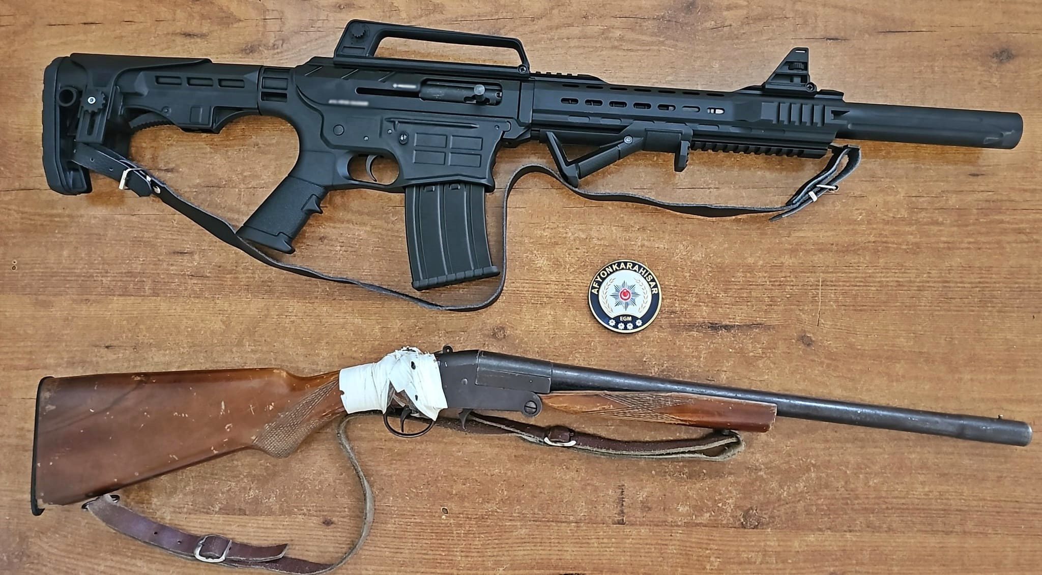 Emniyetten Kapsamlı Denetim ve Uygulamalar Afyonkarahisar İl Emniyet Müdürlüğü ekipleri