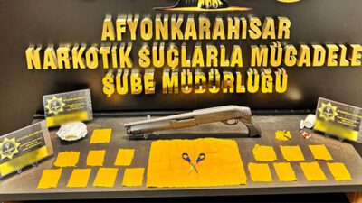 Sokak Satıcılarına Şafak Operasyonu! Uyuşturucu ve Silah Ele Geçirildi, 2 Kişi Tutuklandı Sokak Satıcılarına Operasyon: Uyuşturucu ve Pompalı Tüfek Ele Geçirildi