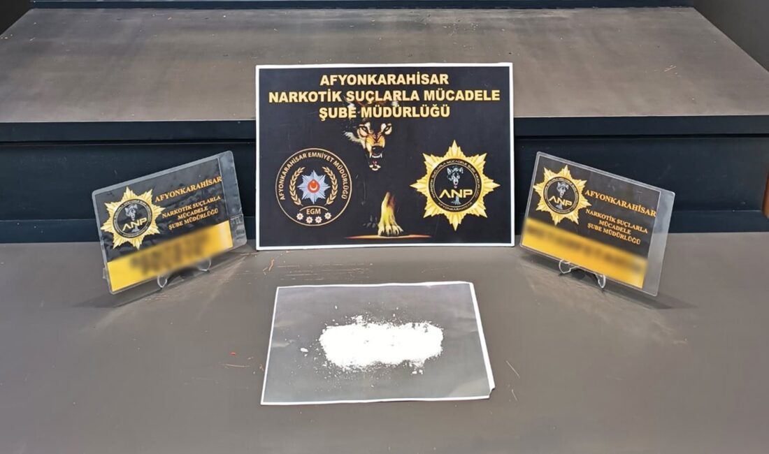 Afyonkarahisar’da Uyuşturucuyla Mücadele: Peş Peşe Operasyonlar Afyonkarahisar İl Emniyet Müdürlüğü ekiplerince uyuşturucuyla mücadele kapsamında gerçekleştirilen çalışmalarda,