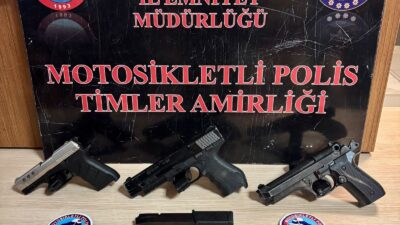 Afyon’da Bir Haftalık Asayiş Bilançosu: 24 Aranan Yakalandı, Silahlar ve Uyuşturucu Ele Geçirildi Afyonkarahisar'da Bir Haftada 24 Aranan Şahıs Yakalandı