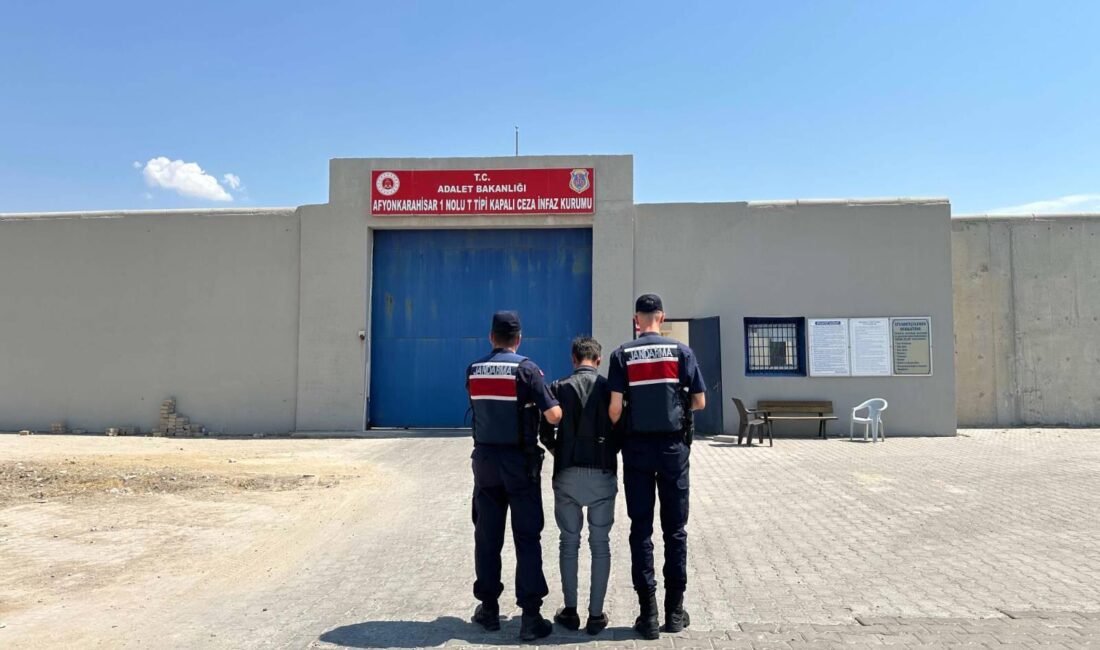 Jandarmadan Bir Haftada 28 Aranan Şahsa Operasyon: 15 Kişi Tutuklandı Afyonkarahisar İl Jandarma Komutanlığı ekiplerince 17-24 Ağustos 2026 tarihleri arasında