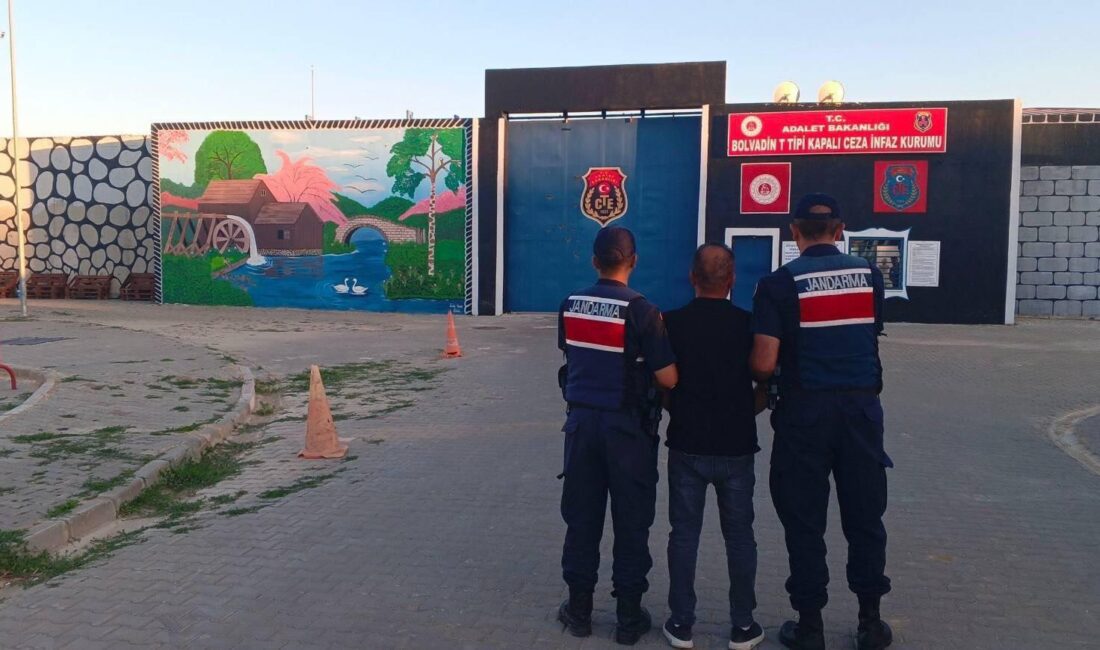 Jandarmadan Kaçış Yok! Afyon’da Bir Haftada 27 Aranan Yakalandı, 12’si Tutuklandı Afyonkarahisar'da Jandarmadan Suçlulara Geçit Yok: 27 Aranan Şahıs Yakalandı