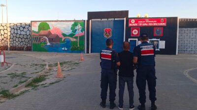 Jandarmadan Kaçış Yok! Afyon’da Bir Haftada 27 Aranan Yakalandı, 12’si Tutuklandı Afyonkarahisar'da Jandarmadan Suçlulara Geçit Yok: 27 Aranan Şahıs Yakalandı