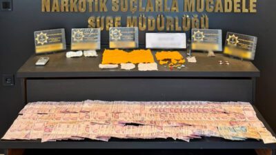 Afyonkarahisar Emniyet Müdürlüğü ekiplerince sokak satıcılarına yönelik yürütülen çalışmalar kapsamında
