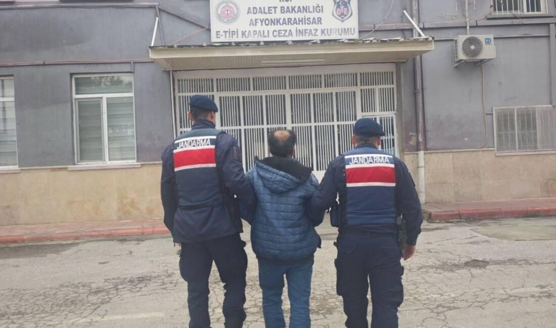 Afyonkarahisar İl Jandarma Komutanlığı ekipleri, suç ve suçlularla mücadele kapsamında